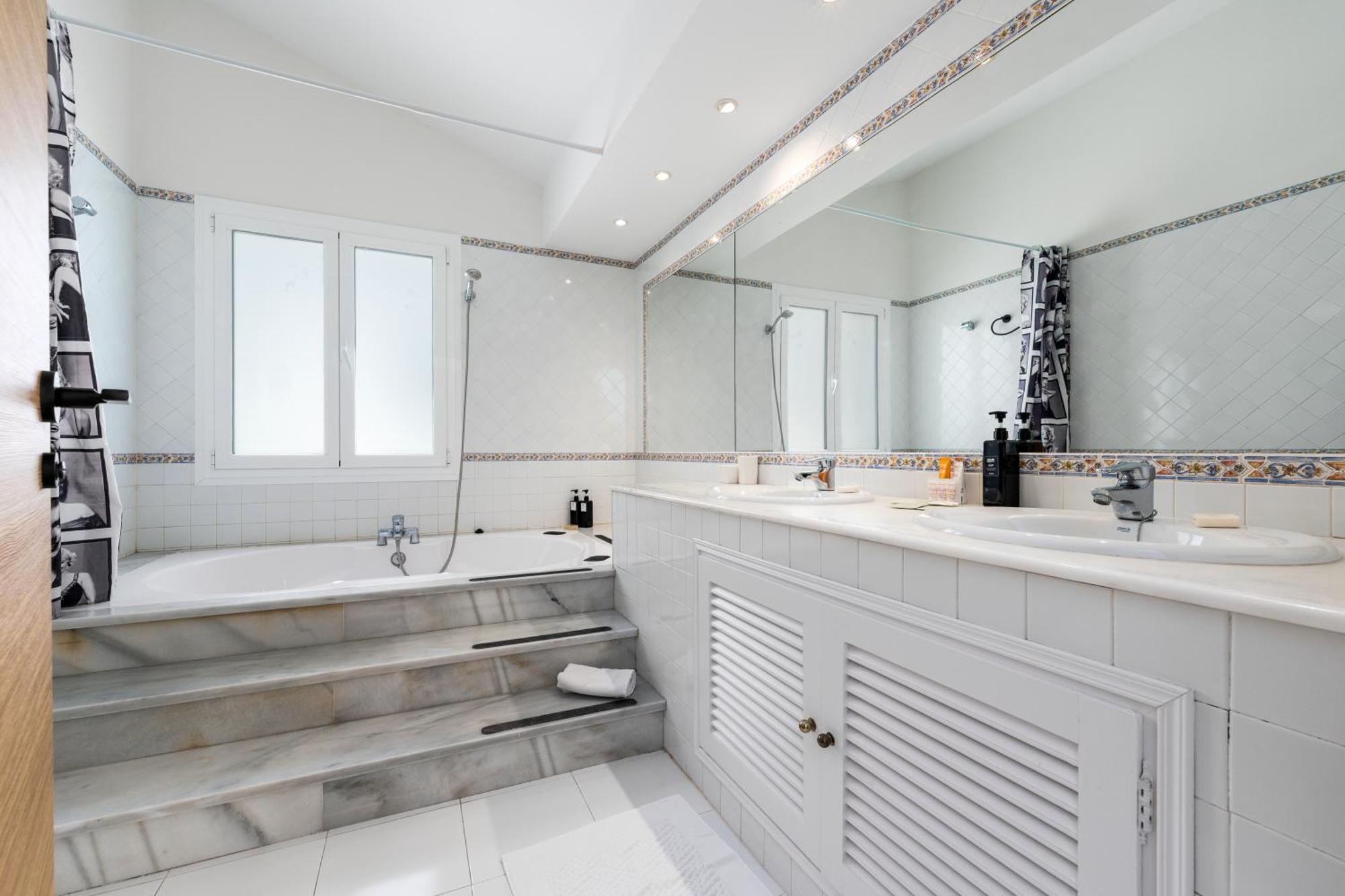243-Fully Renovated-Puerto Banus Marbella Front Line Penthouseアパートメント エクステリア 写真