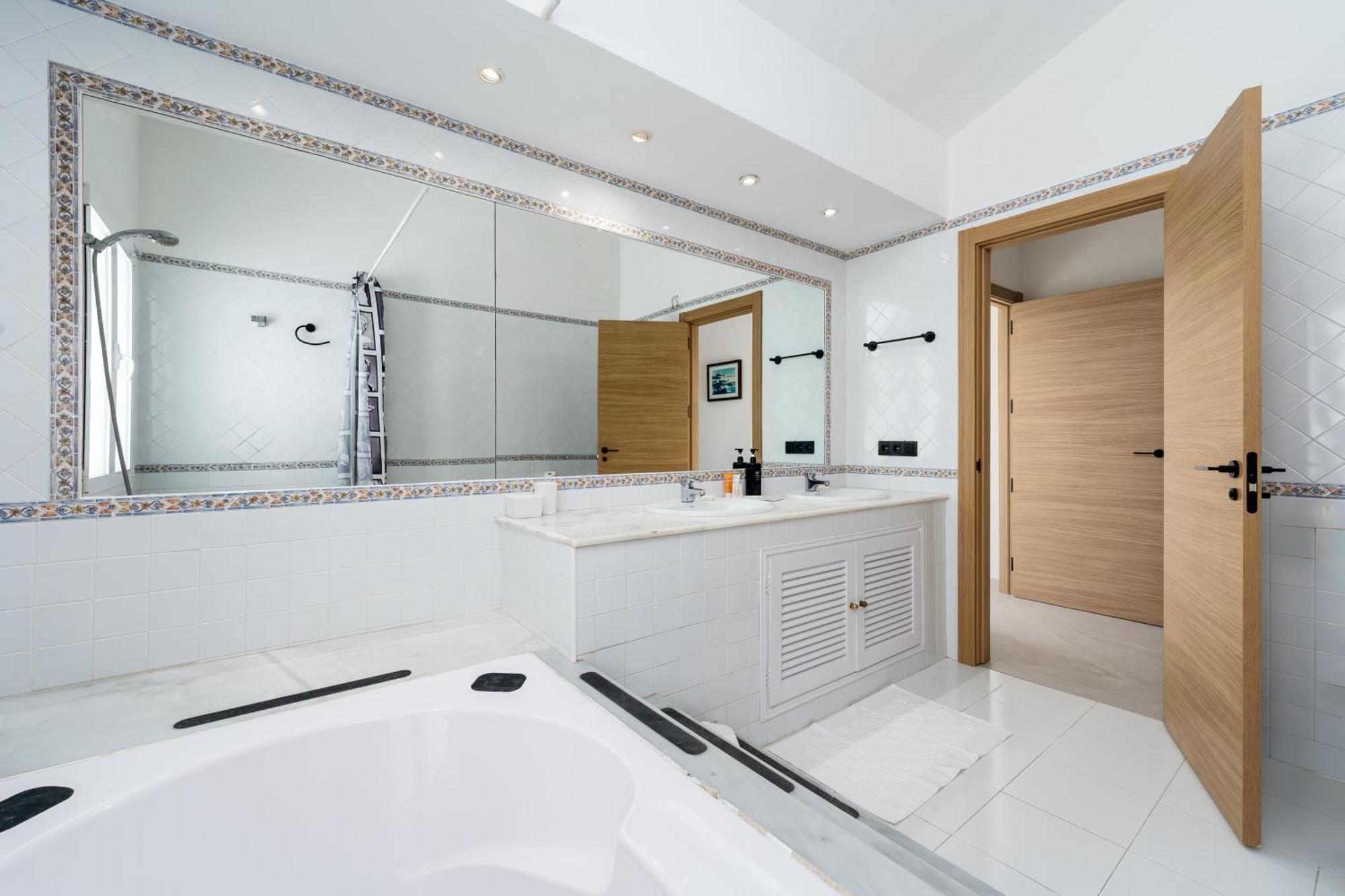 243-Fully Renovated-Puerto Banus Marbella Front Line Penthouseアパートメント エクステリア 写真