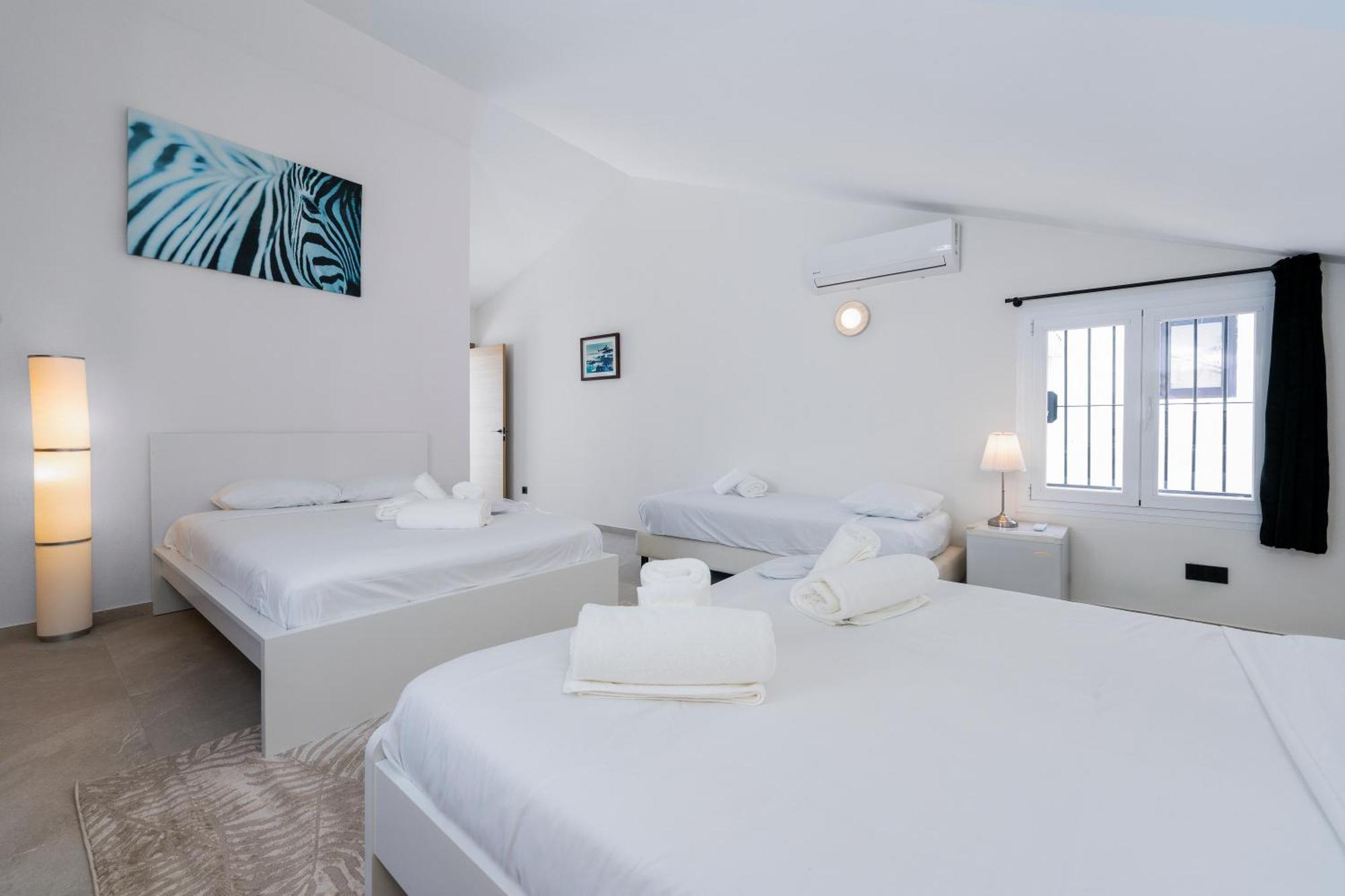 243-Fully Renovated-Puerto Banus Marbella Front Line Penthouseアパートメント エクステリア 写真
