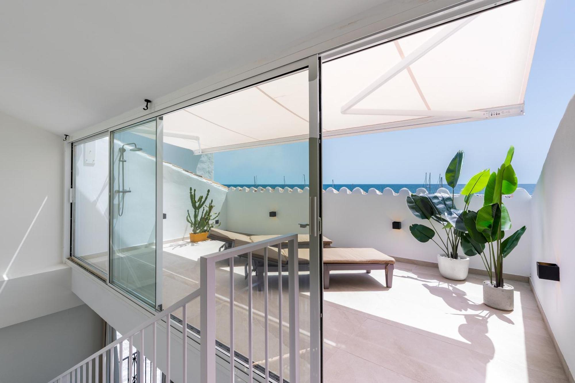 243-Fully Renovated-Puerto Banus Marbella Front Line Penthouseアパートメント エクステリア 写真